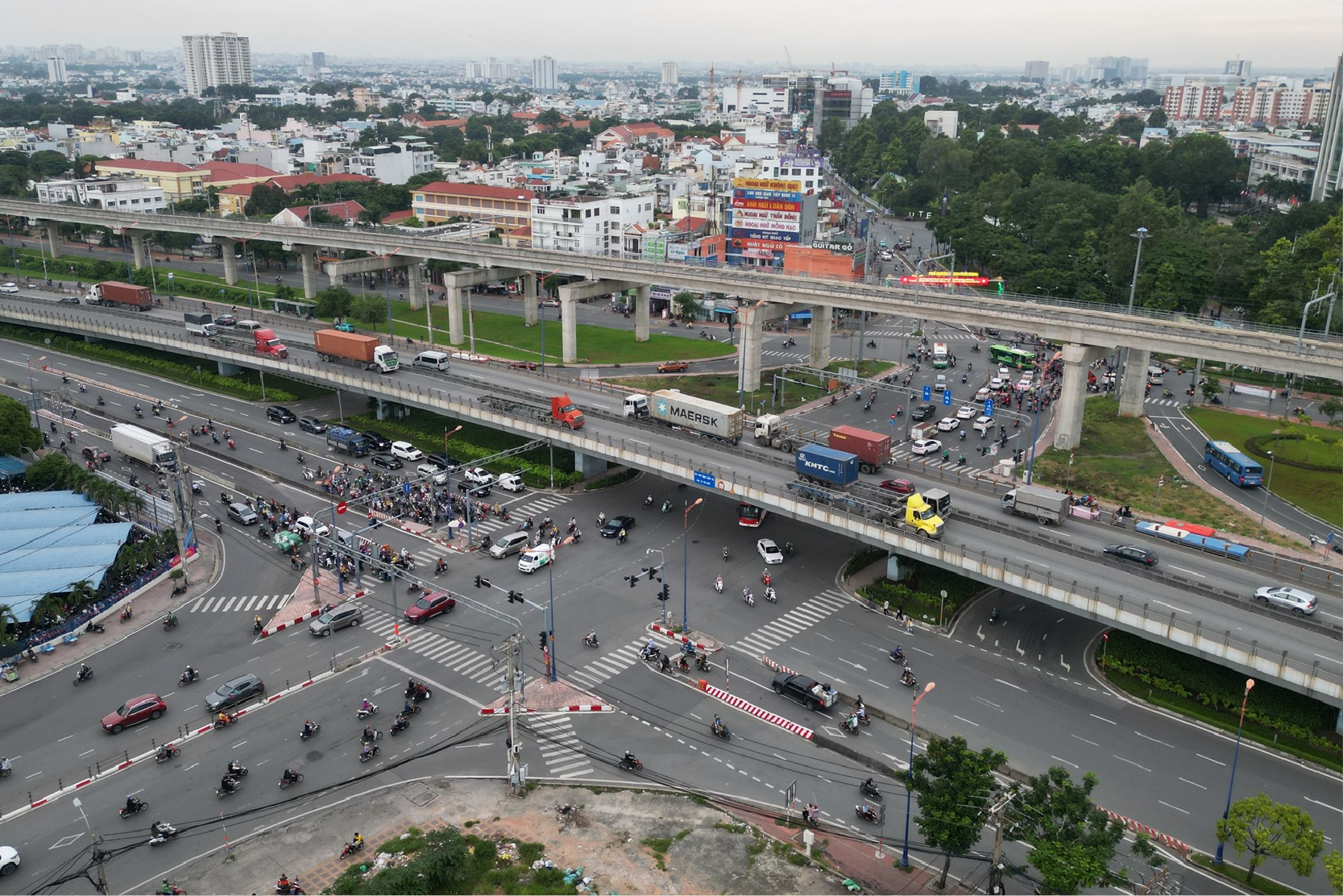 Steel Overpass Construction Investment Project at Thu Duc Intersection